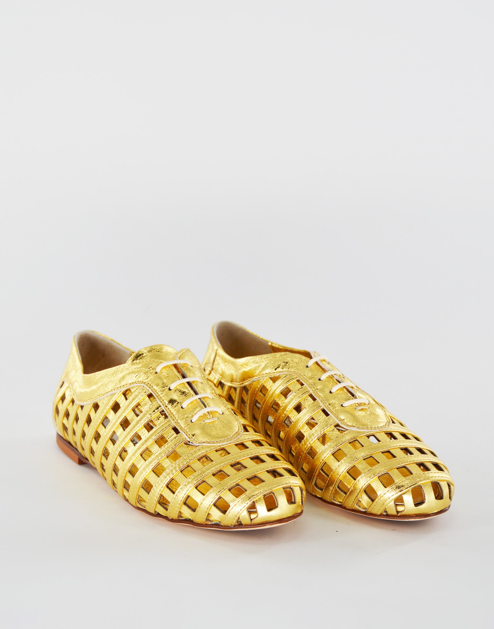 Derby Traforati in Pelle Laminata Oro