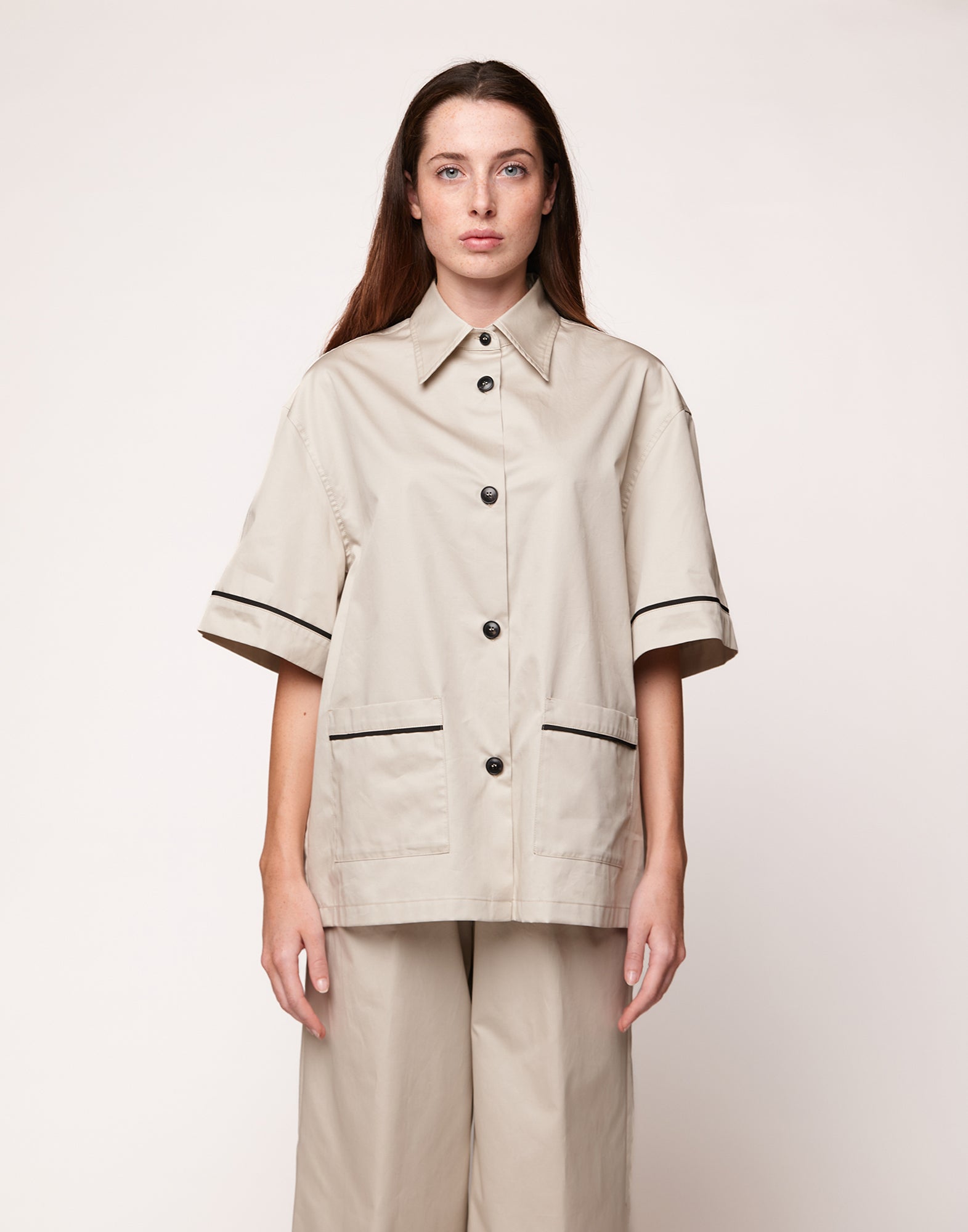 Camicia a Maniche Corte in Popeline Satin Lievito