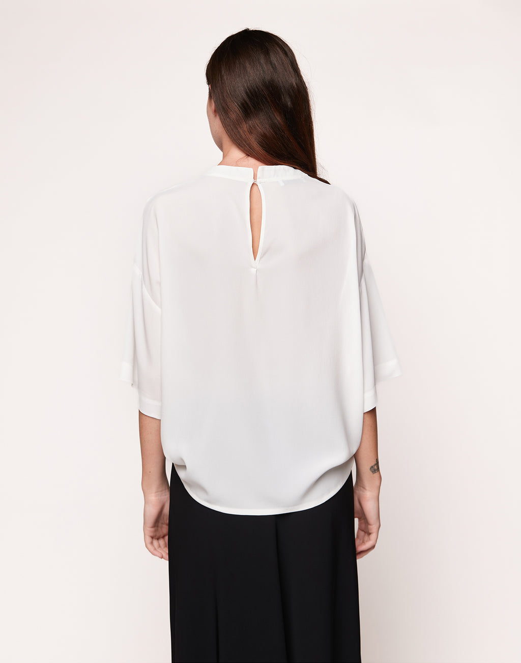 T-shirt in Crepe de Chine Latte
