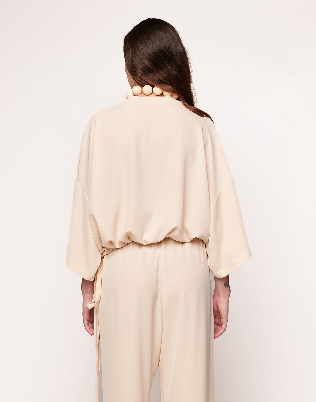 Blusa Girocollo in Cady Fluido Vaniglia