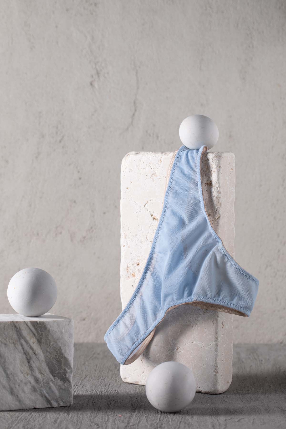 Slip a Brasiliana in Tulle Elasticizzato Azzurro