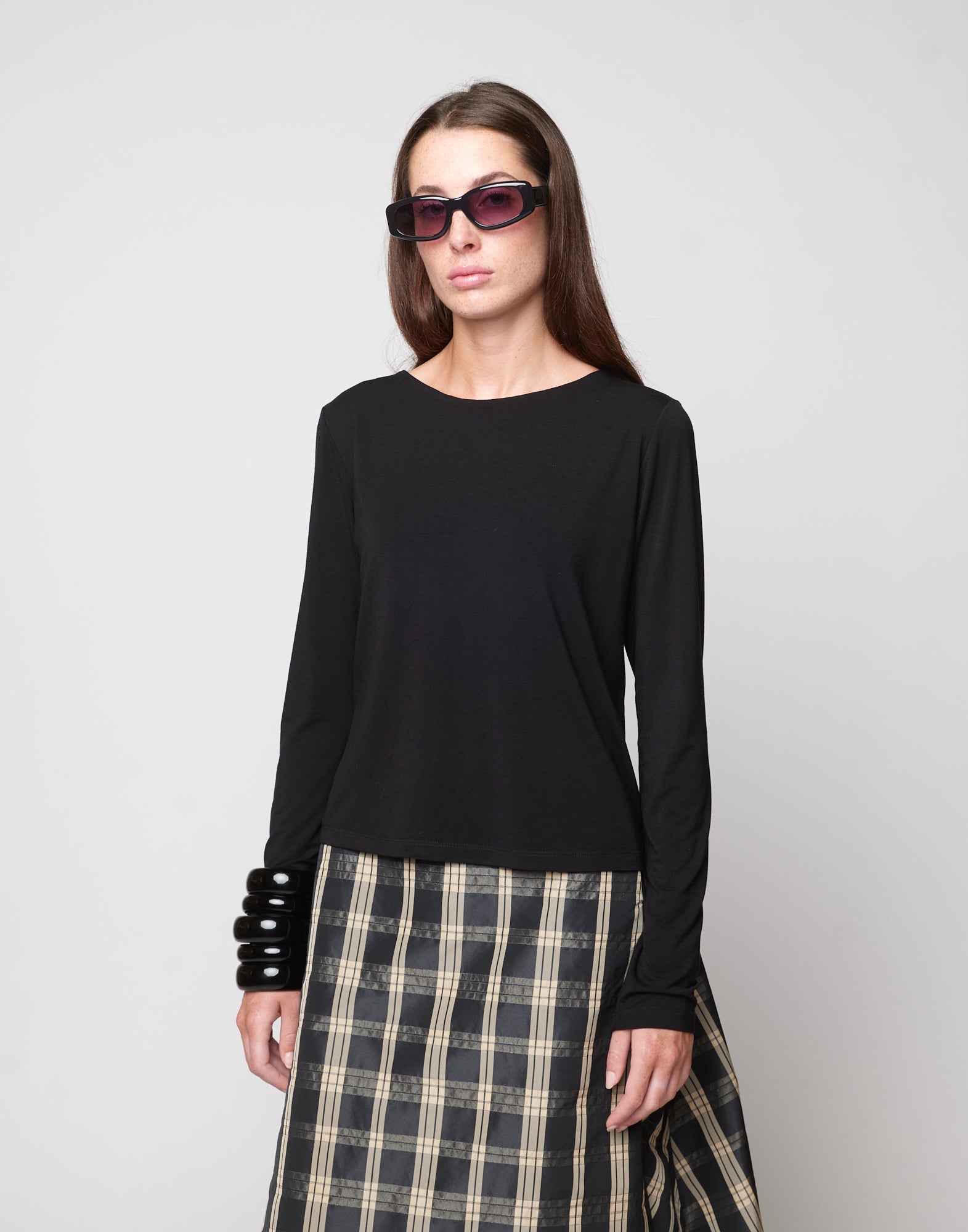 T-shirt Manica Lunga con Scollo Schiena in Bamboo Nera