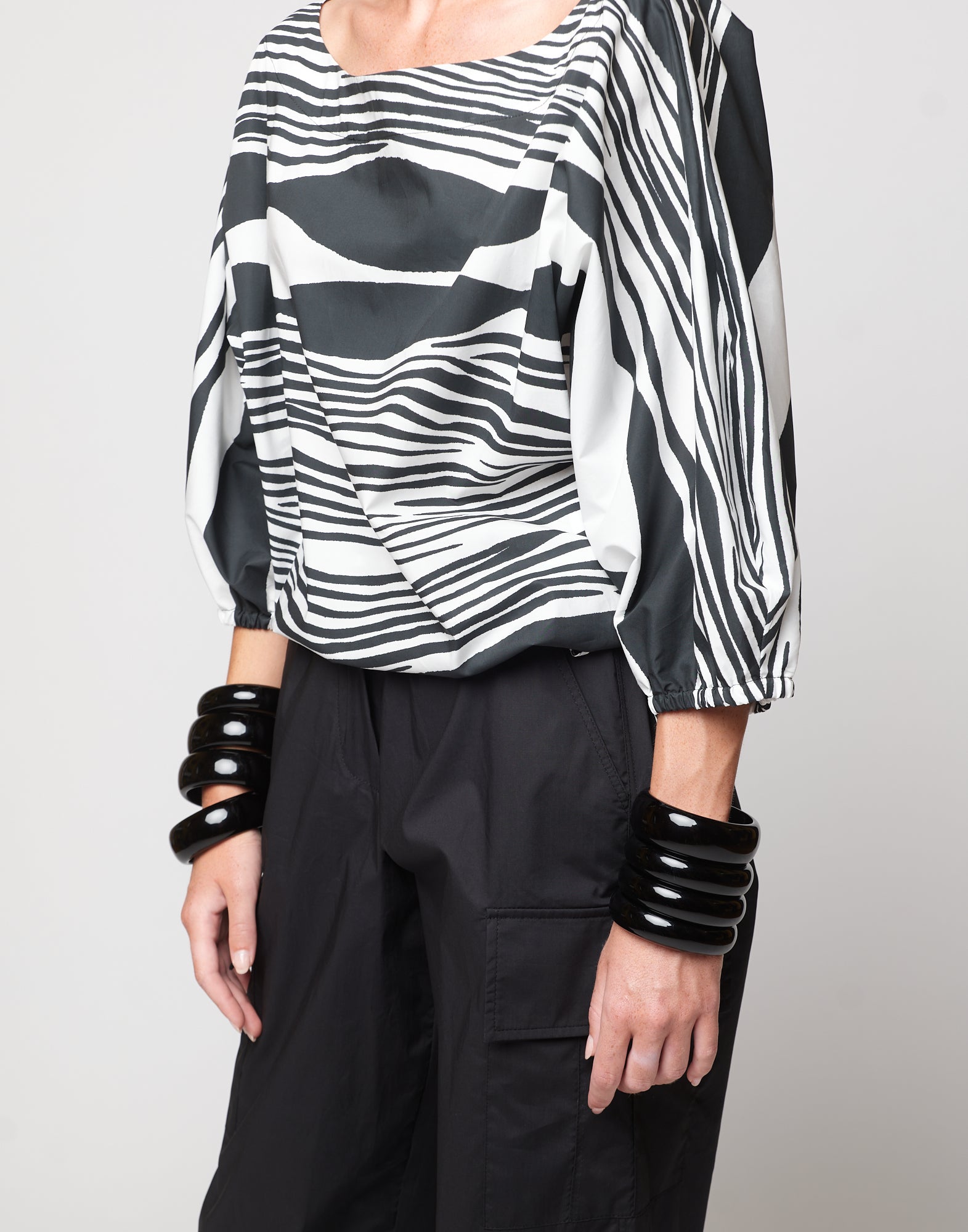 Blusa Kimono in Popeline di Cotone Stampato Off White/Nero