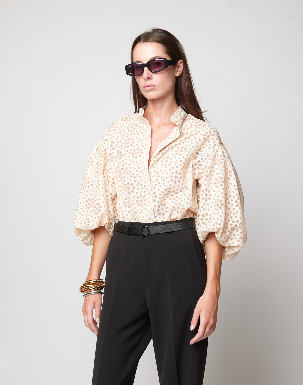 Camicia Coreana con Manica Baloon in Daisy Devorè Cipria