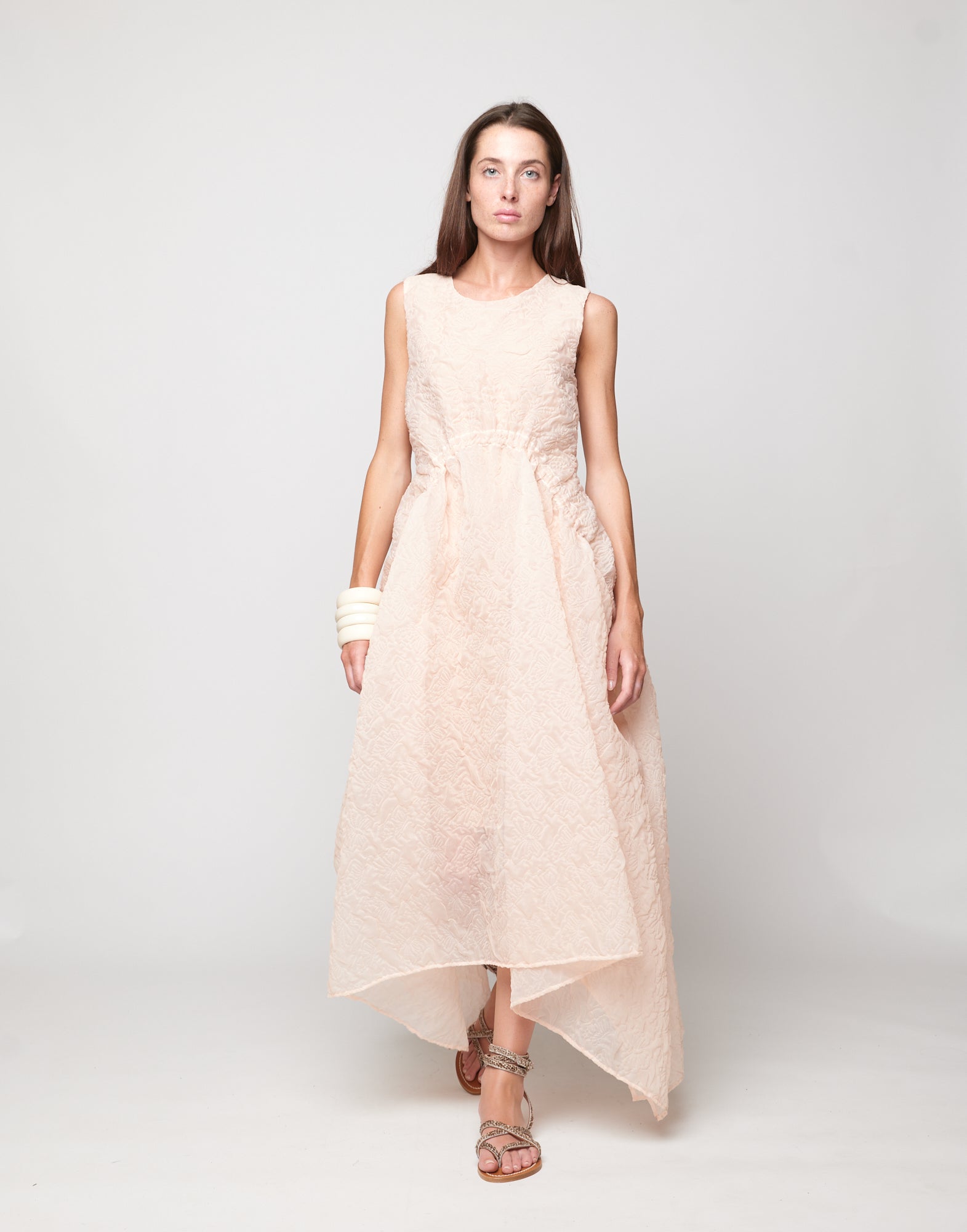 Abito Stondato in Butterfly Cloqué Apricot