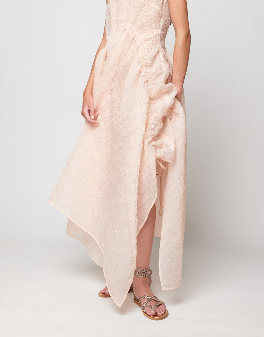 Abito Stondato in Butterfly Cloqué Apricot