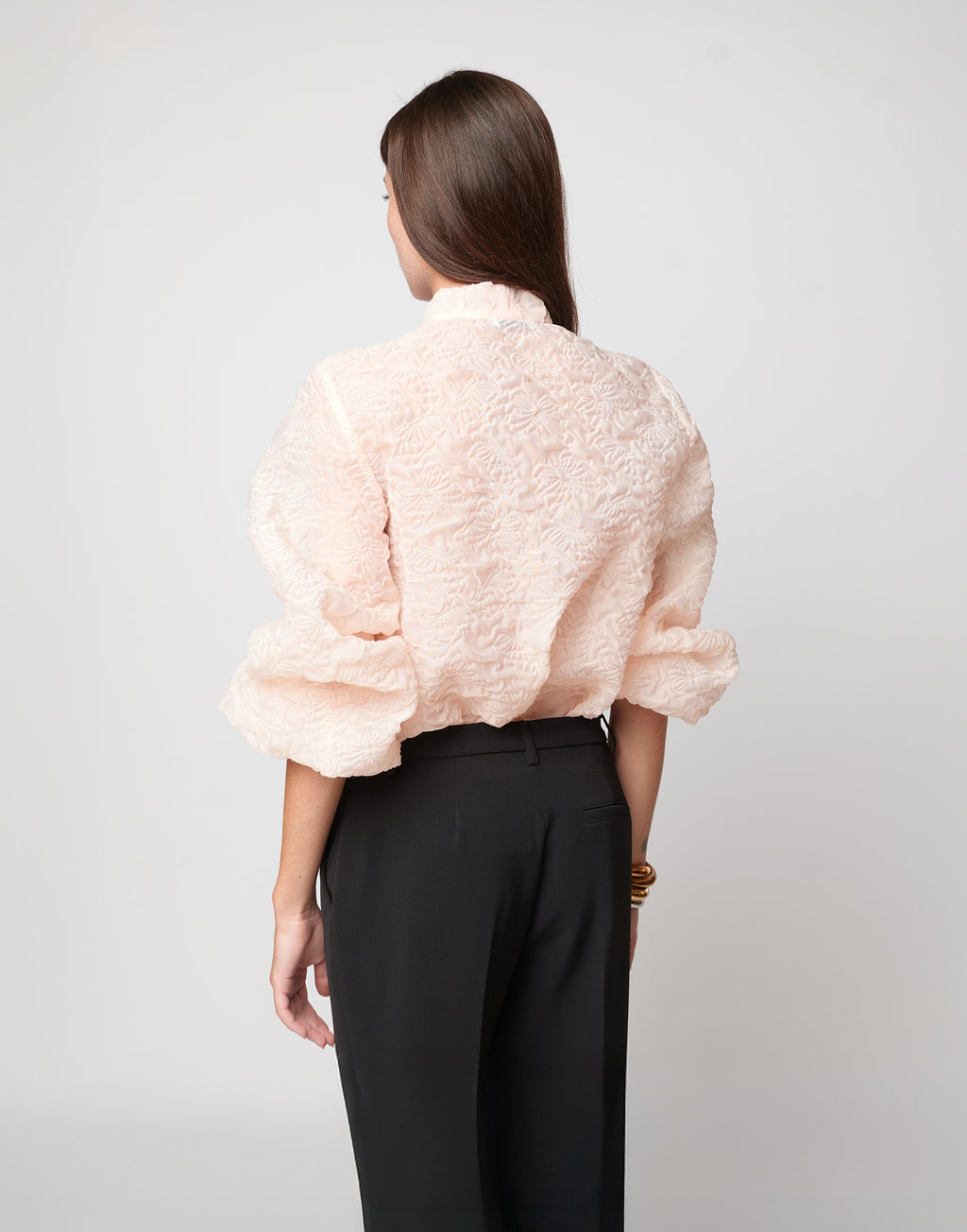 Camicia Collo a Nastro in Butterfly Cloqué Apricot