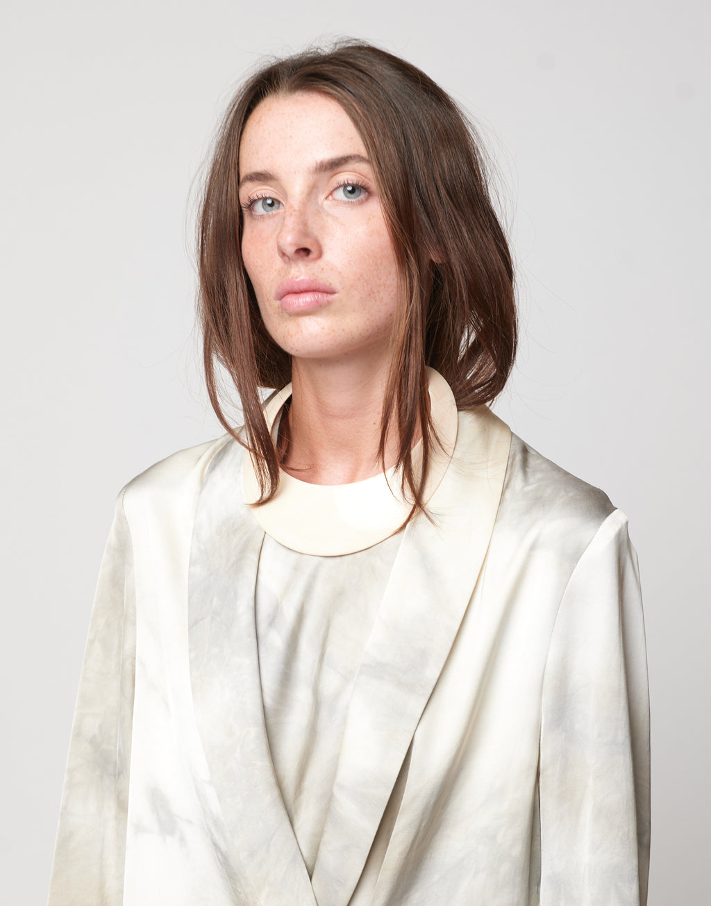 Giacca Smoking Decostruita in Viscosa Tie-Dye Pomice