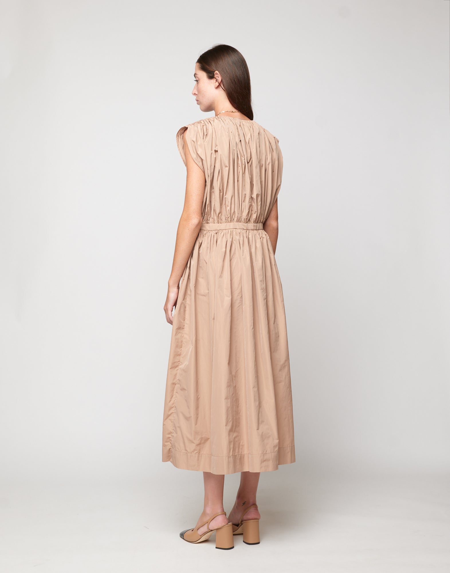 Abito Arricciato in Taffetà Nude