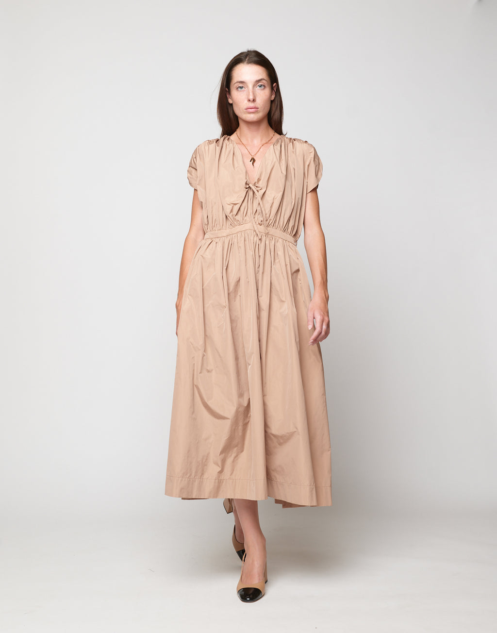Abito Arricciato in Taffetà Nude