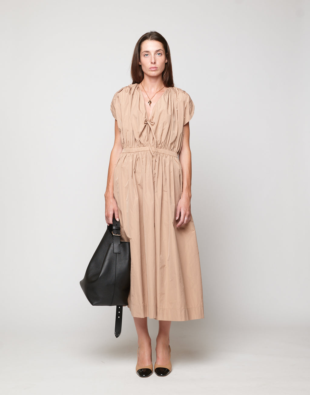 Abito Arricciato in Taffetà Nude