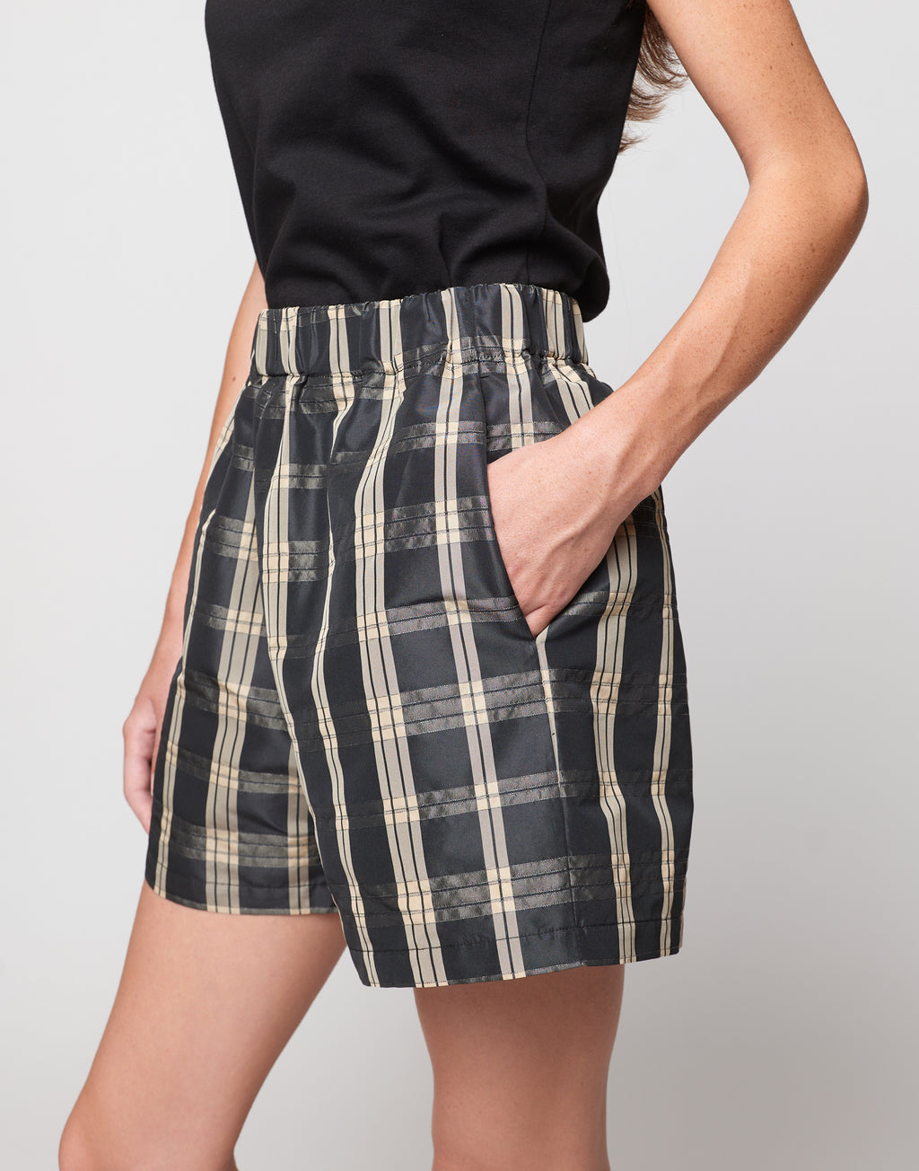 Shorts in Tafffetà Madras Nero/Sabbia