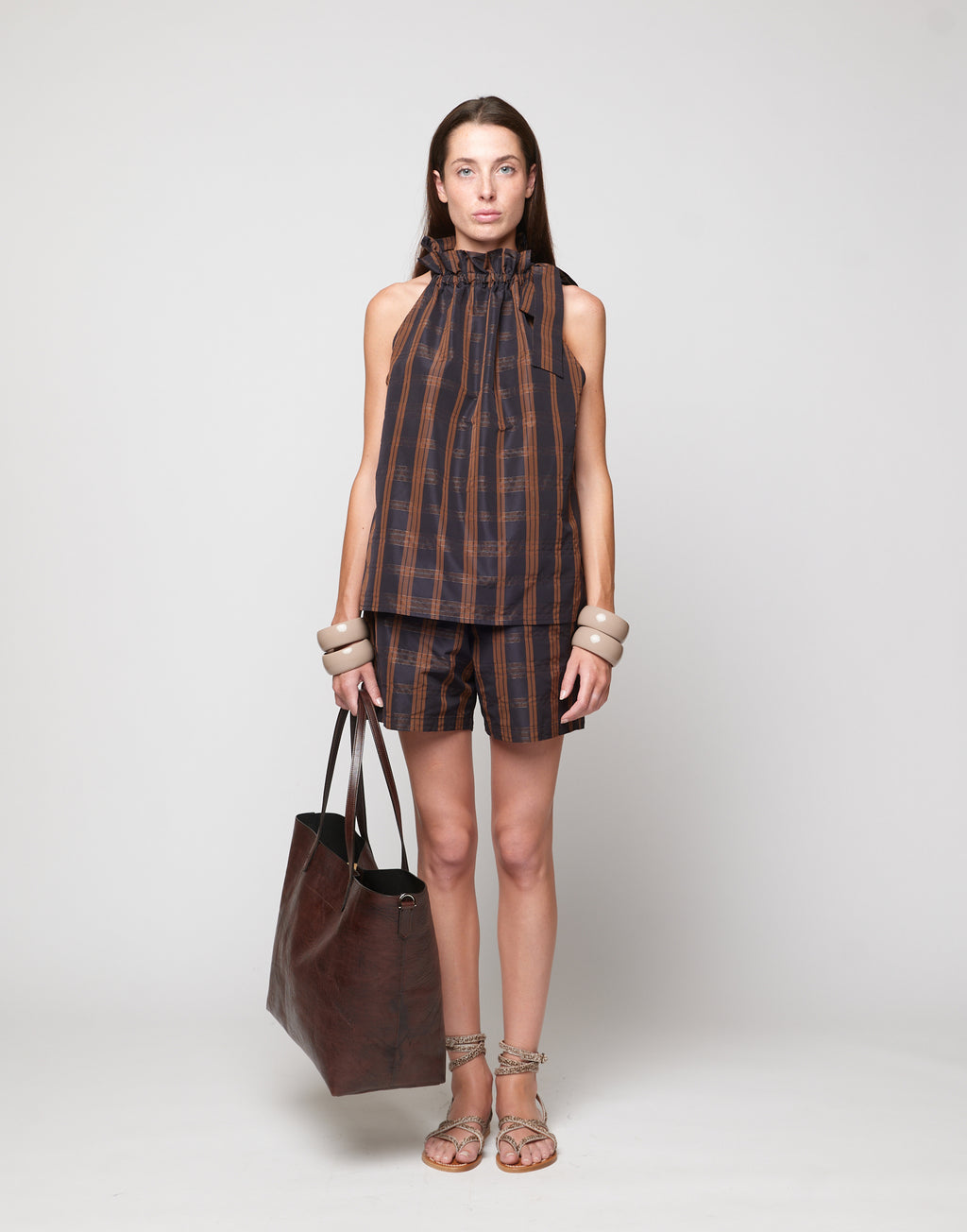 Top Halter Arricciato con Nastro in Taffetà Madras Nero/Gianduia