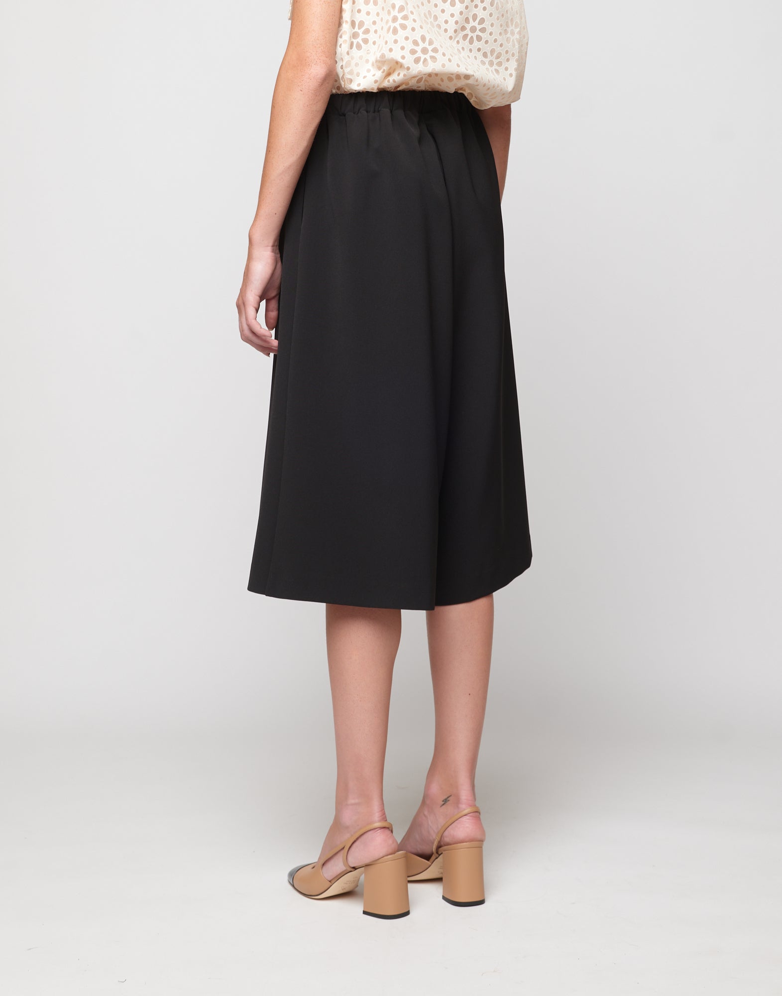 Gonna-Pantalone in Crepe Sablè Comfort Nera