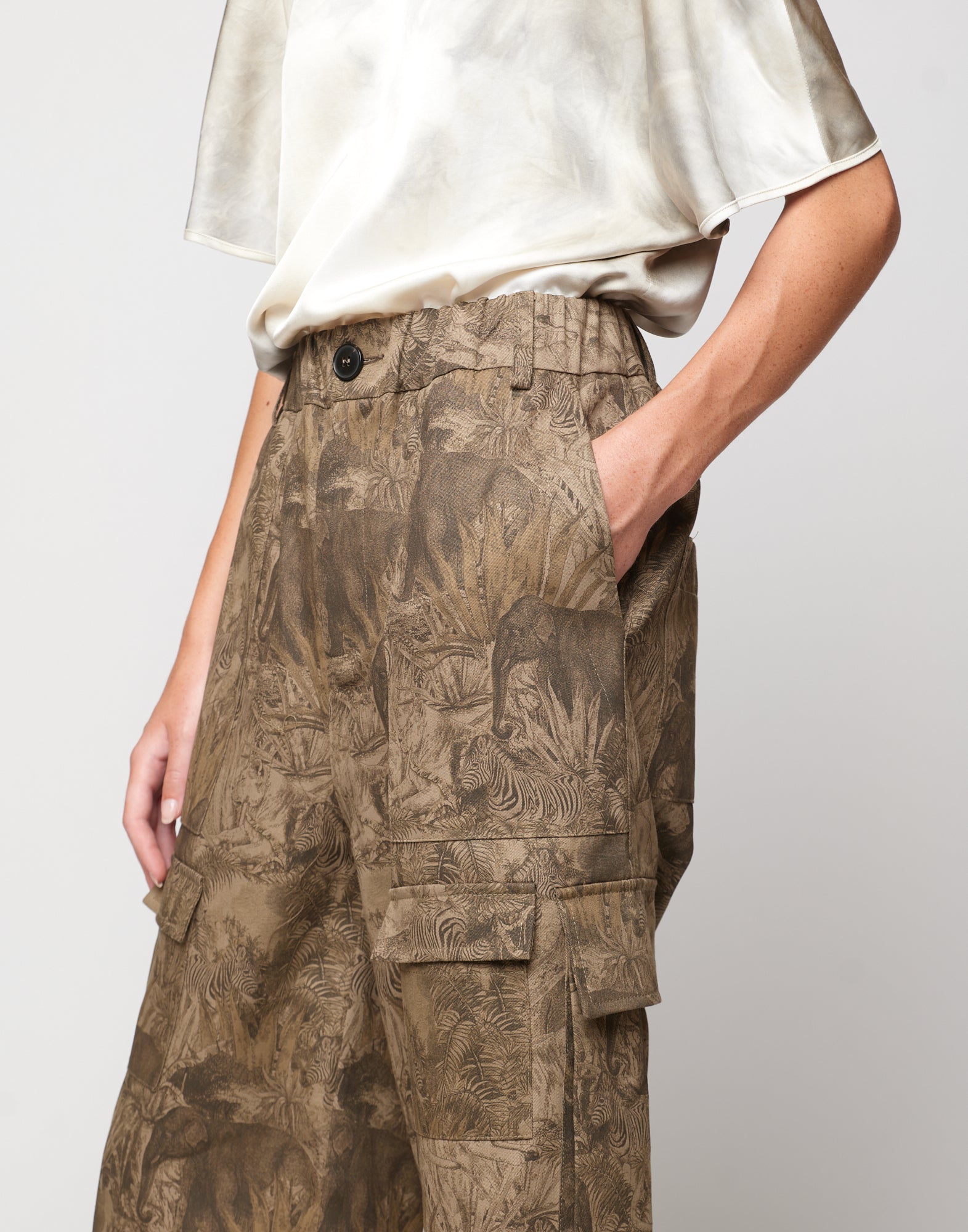Bermuda Cargo in Drill di Cotone Stampa Jungle